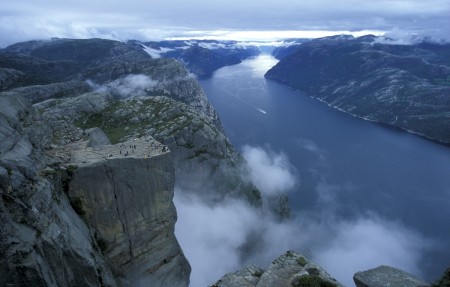 Auto Rondreis Bure Preikestolen In Stavanger Pulpit Rock Casper Tybjerg Visitnorway