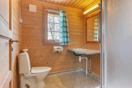 Ballangen Camping Cabin 30m2 3pers Badkamer