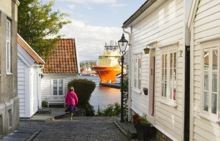 Campinghutten Alfhild Noorwegen Preekstoel Hardangerfjord View Towards The Harbour From Ovre Strandgate Ch Visitnorway Com