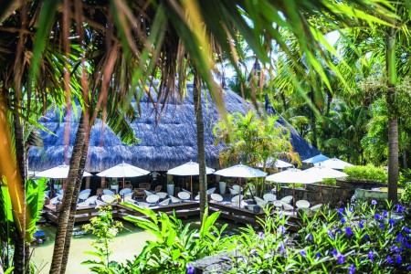 Canonnier Beachcomber Golf Resort And Spa Bar