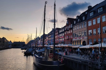 Cape Tracks Citytrip Galar Kopenhagen Nyhavn Zonsondergang Monique