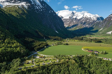 Cape Tracks Trollstigen Resort 2