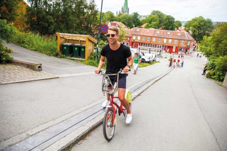 Citytrip Trondheim Odur Trampe The Worlds Only Bicycle Lift Martin Handlykken Visitnorway Com