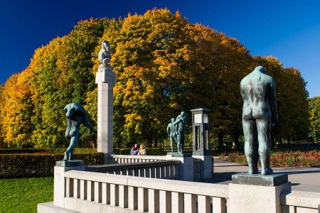 Combinatiereis Trein Stockholm Oslo Bergen Petter The Vigeland Park CH VisitNorway Com