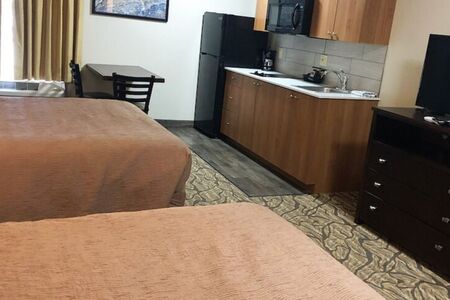 Double Queen Kitchenette  Aspen Hotel Anchorage  Cape Tracks