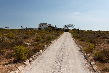 Farr Out Paternoster Aankomst