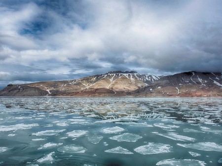 Ferry Longyearbyen Pyramiden Nordenskjoldbreen1