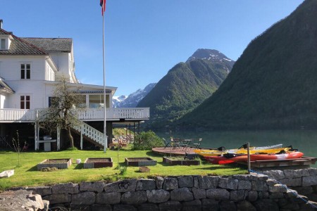 Fjaerland Fjordstue Hotel 20