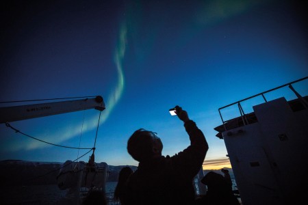 Groenland Ijsland Noorderlicht Zien Quark Expeditions Under The Northern Lights Northern Lights From Ship OCN East Greenland Acacia Johnson