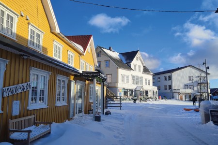 Henningsvaer Centrum