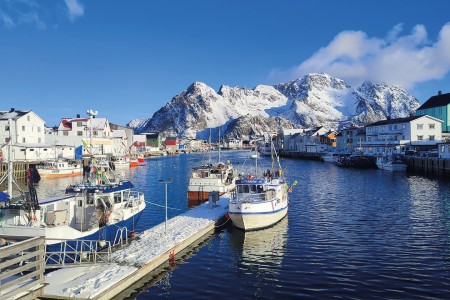 Henningsvaer Haven