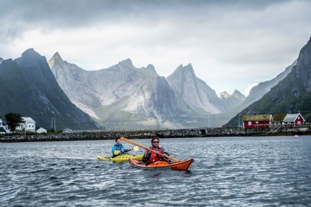 Hytter Rondreis Heilagr Finland Noorwegen Kayaking In Lofoten Thomas Rasmus Skaug Visitnorway Com