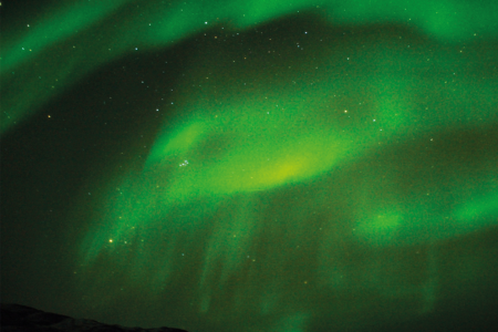 Ijsland Groenland Spitsbergen Aurora Borealis Across Rypefjord%2C Scoresby Sund %C2%A9 Tobias Brehm Jpg Tobias Brehm