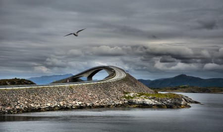 Kampeerhuttentocht Disa Storseisund Bridge Atlantic Road M Dickson Visitnorway