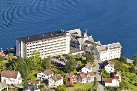 Kviknes Hotel Balestrand Cape