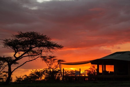 Leopard Hill Zonsondergang Basecamp Explorer Kenya