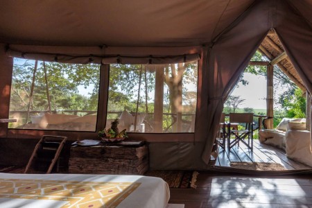 Masai Mara Tent Interieur Anil Elci Basecamp Explorer Kenya