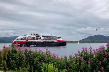 Ms Fridtjof Nansen Hurtigruten Torghatten Andrea Klaussner