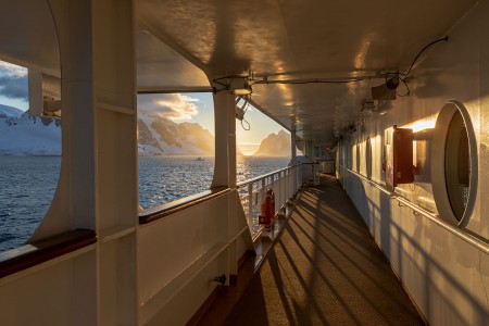 Ms Midnatsol Hurtigruten Camille