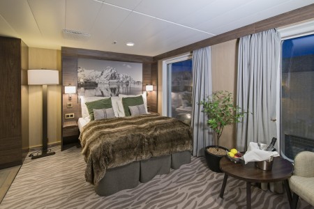 Ms Richard With Expedition Suite Q2a Agurtxane Concellon Hurtigruten