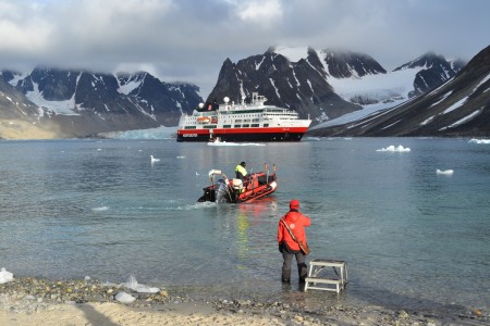 Ms Spitsbergen Schip Magdalenafjord Svalbard Albertus Hekkelman Hurtigruten