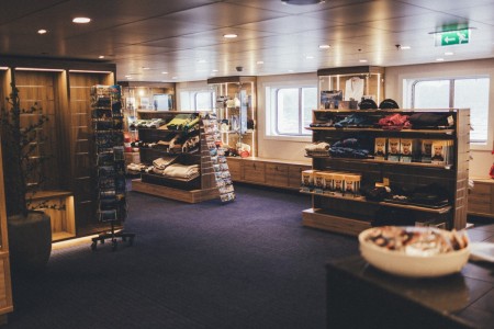 Ms Spitsbergen Schip Shop Madis Sarglepp Hurtigruten