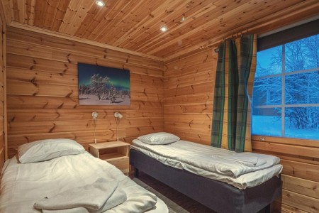 Muonio Harriniva Resort Riverside Log Cabin Slaapkamer