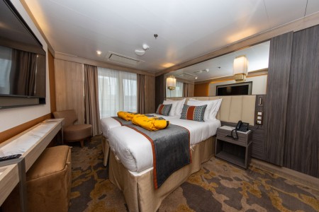 Quark Expeditions World Explorer Deluxe Suite 5