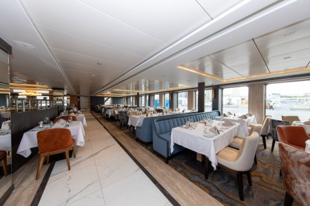 Quark Expeditions World Explorer Restaurant 1