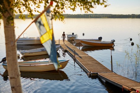 Rondreis Zuid Zweden Hnoss Clive Tompsett Evening By The Lake