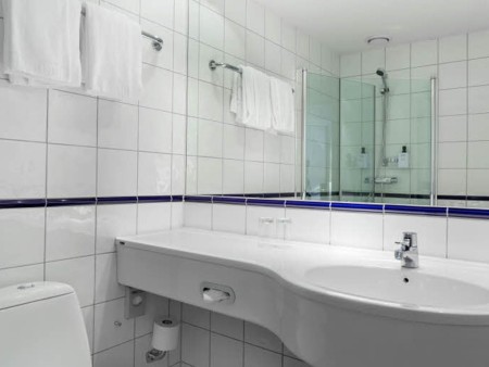 Scandic Byparken Bathroom 1 1476885171