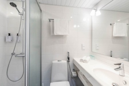 Scandic Rauma Superior 6 Bathroom