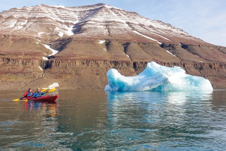 Scoresby Sund Oost Groenland Kayaking%2C Scoresby Sund%2C Greenland %C2%A9 Folkert Lenz   Oceanwide Expeditions Folkert Lenz