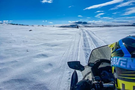 Sneeuwscootertocht Kiruna Guidetur 2
