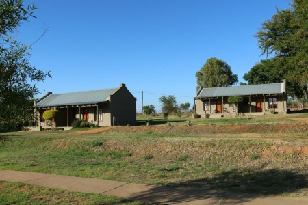 Thabile Lodge Oudtshoorn Chalets Buitenzijde