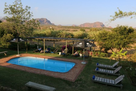 Thabile Lodge Oudtshoorn Zwembad