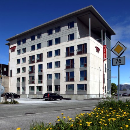 Thon Hotel Bronnoysund Fasade 2 1411466191